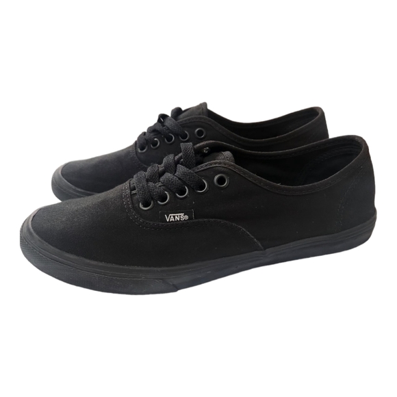 Vans Authentic Shoe in Black, Women's 7.5, Men's 6 - Picture 2 of 4
